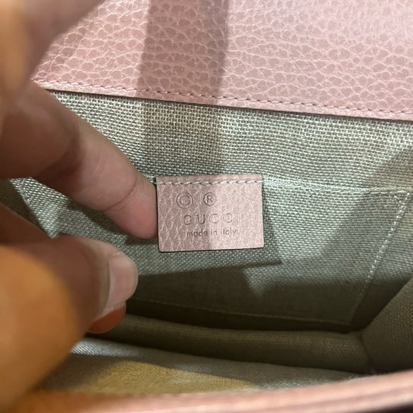 Gucci 💯 % authentic - Picture 3 of 11